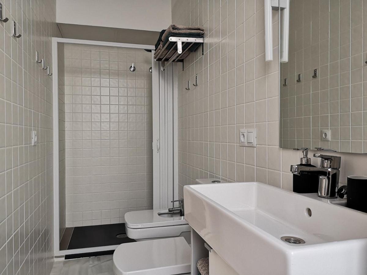 White Loft Alameda Apartment *
